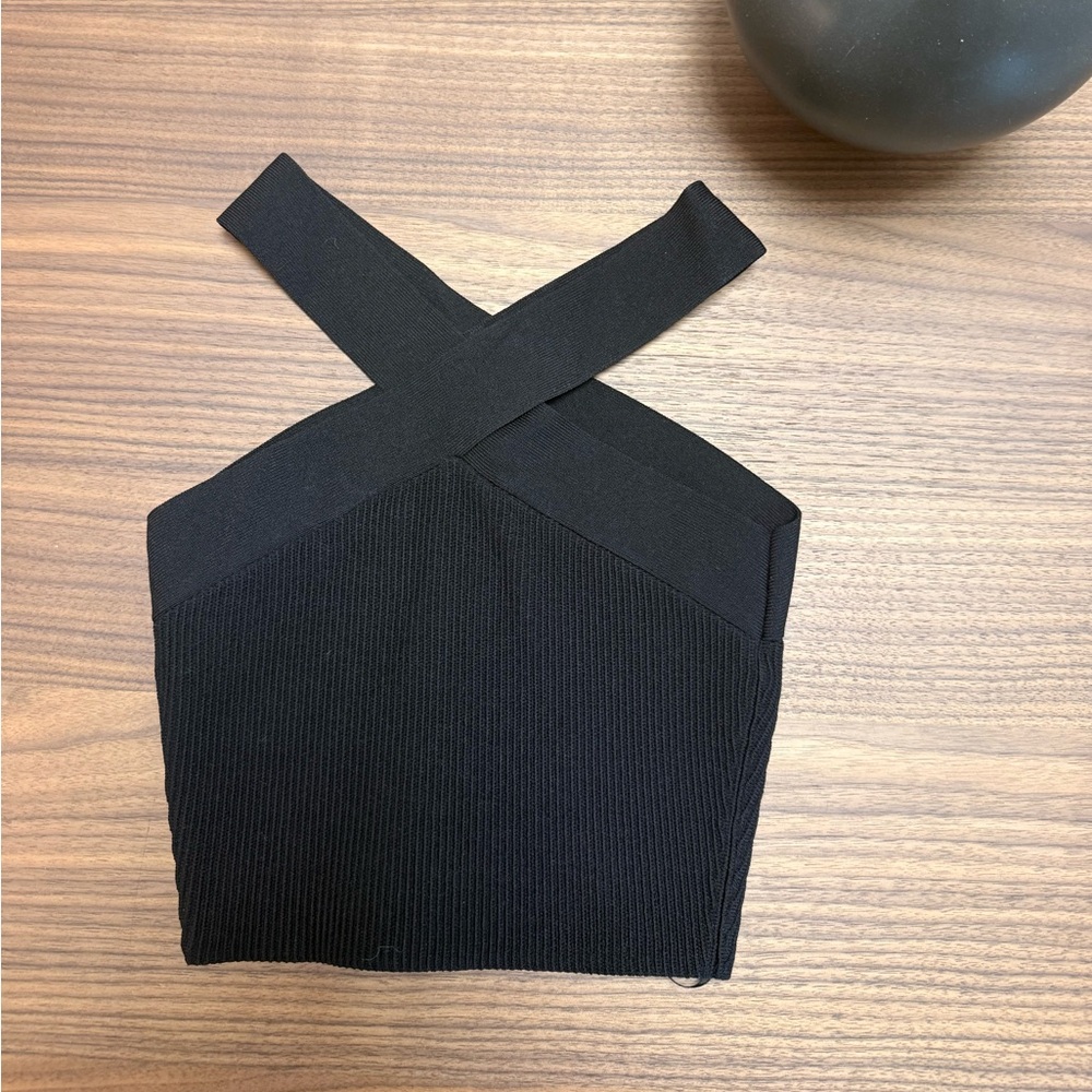 Babaton Black Ribbed Crop Top - Picture 2 of 3